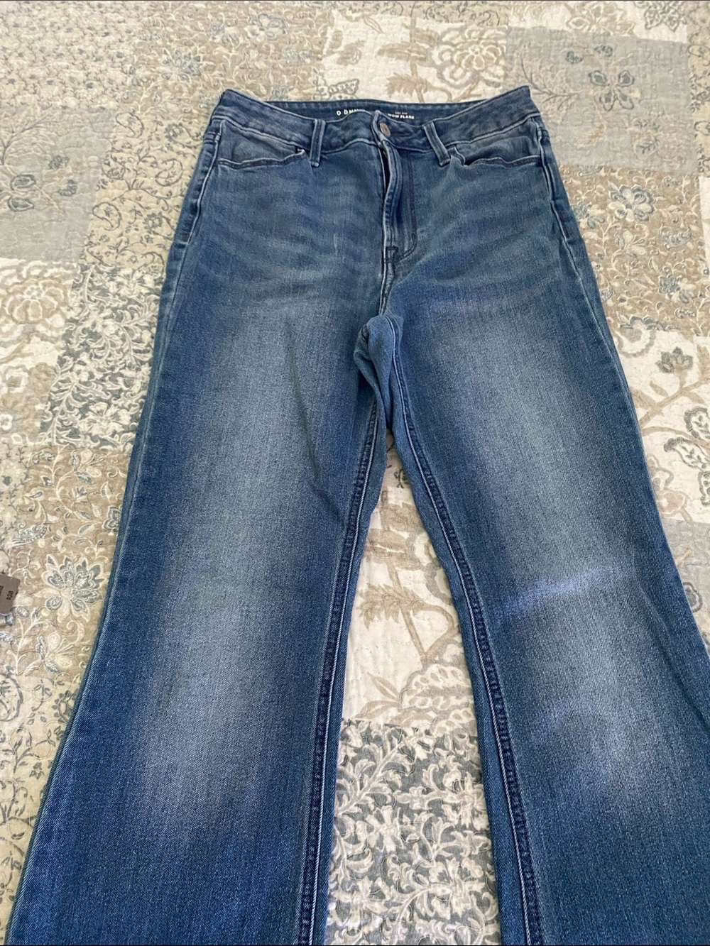 Old Navy Women's Medium Blue Straight-Leg Jeans